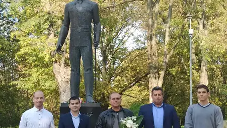 ВМРО инициира издигането паметник на Яворов в Русе