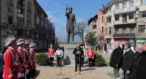 Русе се поклони пред паметта на Ангел Кънчев