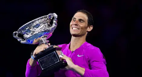 Надал надви Медведев в пет сета и триумфира в Мелбърн