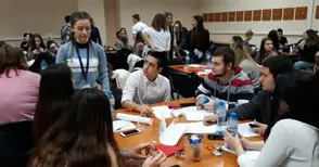 И от суеверието се прави бизнес, стига да знаеш как