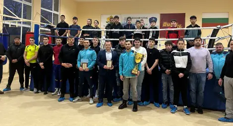 Кметът на Русе Пенчо Милков посрещна 8-кратния европейски шампион по бокс Радослав Росенов