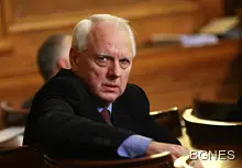 Компенсация за "ергенския данък" предложи Велизар Енчев