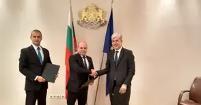 35 тролея и автобуса на ток правят крачка за решаване на два проблема в Русе