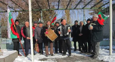 Оплетоха лозов венец за кмета на Сливо поле в Ряхово