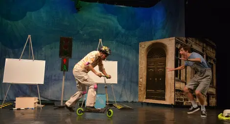 Театърът учи децата как да спазват правилата на уличното движение