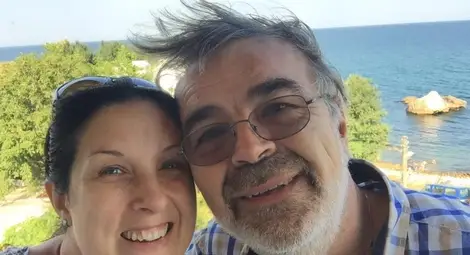 Шарл Перо открива пред Ваня Хинкова света на книгите