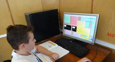 20 000 ученици в областта влязоха във виртуални учебни часове 20 000 ученици в областта влязоха във виртуални учебни часове