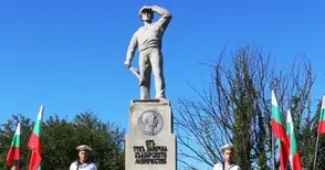 Флотът продължава традицията - тържествата за годишнината на ВМС отново започват от Русе