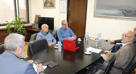 Работна среща обсъди отстраняването на опасни участъци при електроснабдяването в общините Борово и Две могили