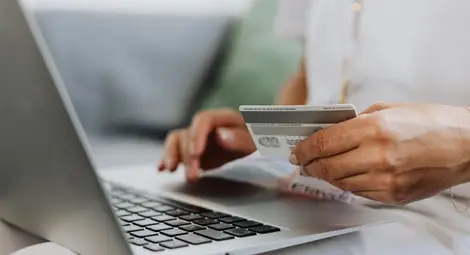 Експерти на &bdquo;Амазон&ldquo; и &bdquo;иБей&ldquo; идват  в Русе на форум за онлайн търговията