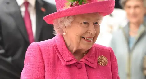 Елизабет II развълнувана: Чака още едно внуче