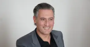 Домусчиев и ядрените мощности на каузата