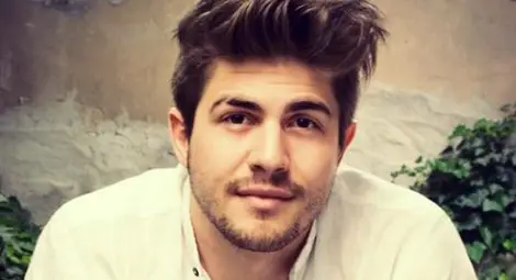 Актьорът Иво Аръков е пребит с метални пръти!