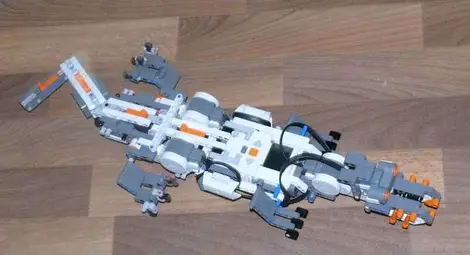 Русенски роботи загряват за турнир по футбол и сумо