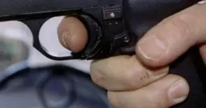 Дете видяло как мъж застрелва кучето му