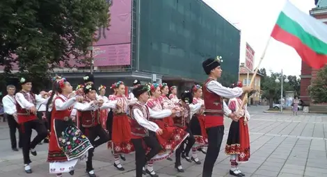 Ансамбъл &bdquo;Зорница&ldquo; с отличие от фестивала &bdquo;Сребърна пафта&ldquo;