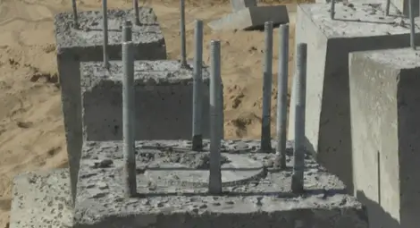 Бетонни блокове на плаж "Смокиня" предизвикаха недоволство