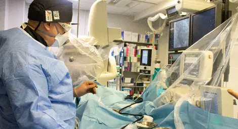 В &bdquo;Медика Кор&ldquo; &ndash; Русе лекуват калцирани съдови стеснения на сърцето с най-модерната технология в света /галерия/