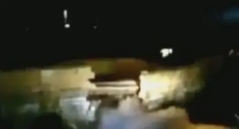 Старинен мост в Англия рухна от наводненията (ВИДЕО)