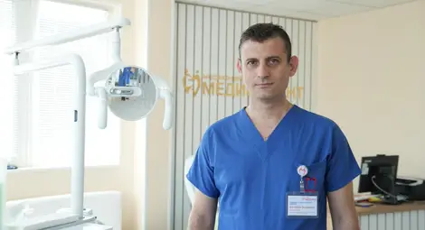 Д-р Цветан Трендафилов Д-р Цветан Трендафилов