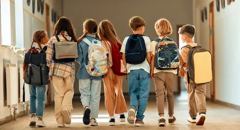 Lidl с пълна гама продукти за училище