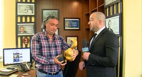 "Господари на ефира" си връчиха втори златен скункс заради случая с репортера Върбанов