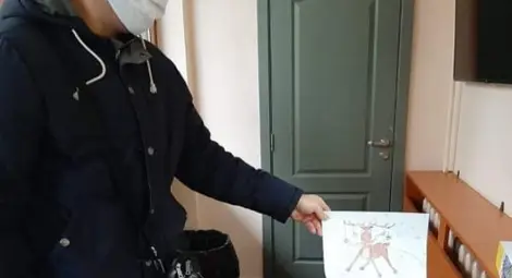 "Гласуване" с рисунки срещу "зимата" от стените на педиатричните отделения в България "Гласуване" с рисунки срещу "зимата" от стените на педиатричните отделения в България