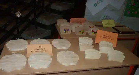 Празник &bdquo;Твори с дърво&ldquo; в ПГДВА &bdquo;Йосиф Вондрак&ldquo; /галерия/