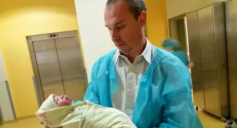 Спортният репортер на bTV Петър Бакърджиев  стана татко за втори път /галерия/