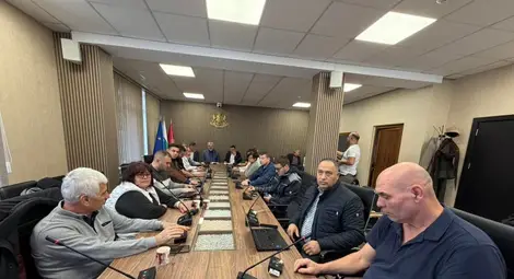 Центърът за бежанци в Сеново отхвърлен с предупреждение - да не се яхват страховете на хората