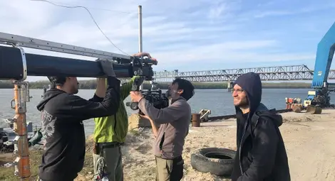 Стефан Командарев за снимките на новия си филм &bdquo;Ало&ldquo;:Говорихме с истински телефонен измамник в Русе. Беше потресаващо