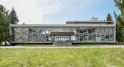 Пенчо Милков: Летище ли искаме или мавзолей Пенчо Милков: Летище ли искаме или мавзолей