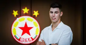 Даниел Николов дебютира за ЦСКА със загуба и червен картон