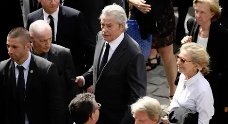 Светът и Ален Делон се сбогуват с Мирей Дарк