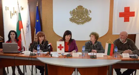 Освобождават от работа доброволци, желаещи да помагат на бедстващи хора