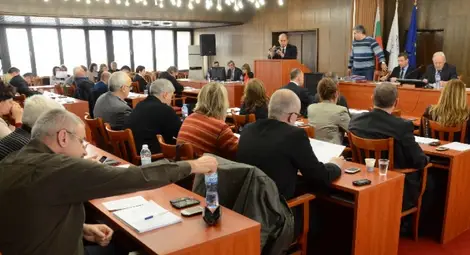 Планът за интегриране на ромите запали бурни емоции у съветниците