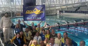 Ветераните на „Ирис“ отново показаха висока класа на плувен турнир в Бургас