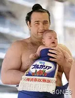 Котоошю се отказва от българско гражданство