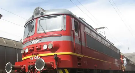 БДЖ осигурява допълнителни вагони за 98 влака през празничните дни