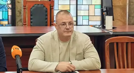 Николай Кожухаров Николай Кожухаров