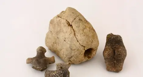 Гладилка от мрамор открита при разкопките край Бъзовец