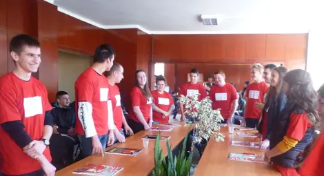 Младежи си отвориха клуб  в николовското кметство