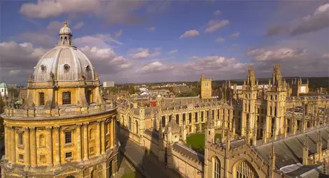 Британски университети набирали студенти от България, Румъния заради демографския спад