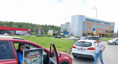 Организаторът на протеста &bdquo;Бъдеще за децата&ldquo; на Дунав мост: Ще излизаме всяка събота, докато видим реална промяна в обществото