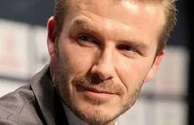 Дейвид Бекъм ще продължи с модата 