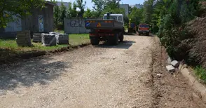 „Комунални дейности“ строи път към новата градина в „Дружба 3“