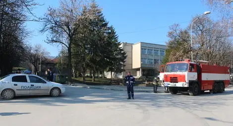 Два нови взрива в Лясковец, но контролирани Два нови взрива в Лясковец, но контролирани