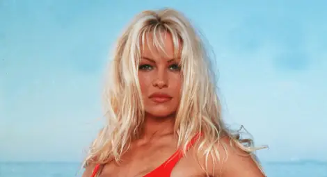 Памела Андерсън с роля в еротичен филм на ужасите Памела Андерсън с роля в еротичен филм на ужасите