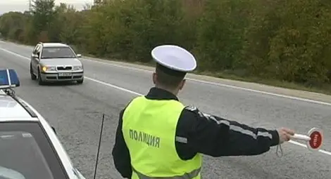 Автобус с 38 деца пламна в движение на магистрала "Хемус" 