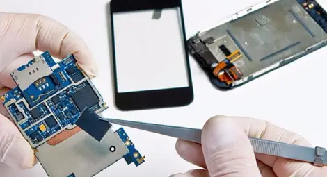 6000 лева глоба за забавен с ден ремонт на мобилен телефон